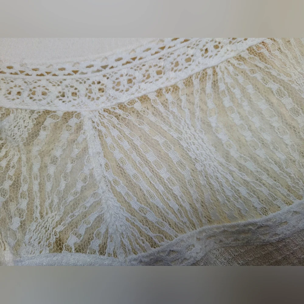 Free People Spring Valley Lace Waffle Top 100%Rayon Ivory/Off Whit Oversized M/L